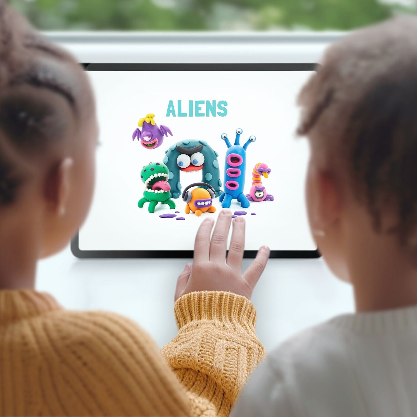 ALIENS - 6 characters | EU